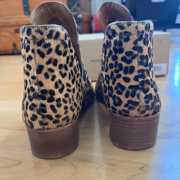 Anthropologie Matisse Animal-Printed Ankle Boots ~ Size 8 - Picture 8 of 11